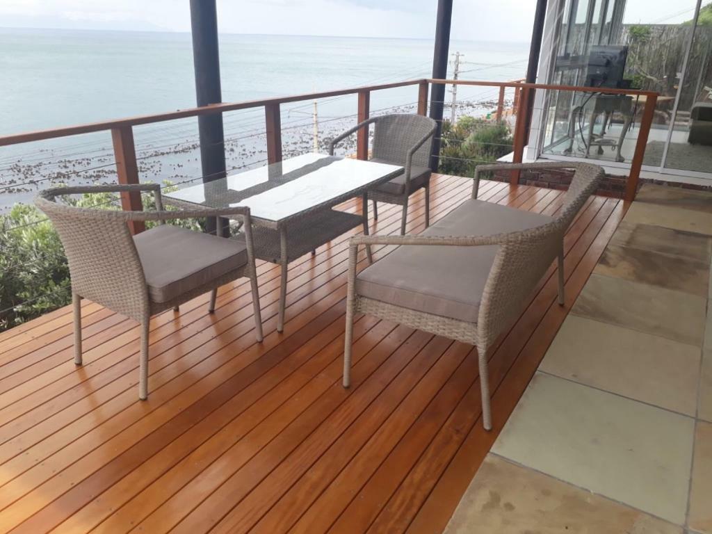 Lalapanzi Fish Hoek